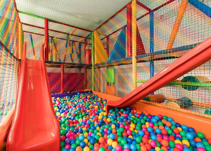 Ow Diament 山林小屋